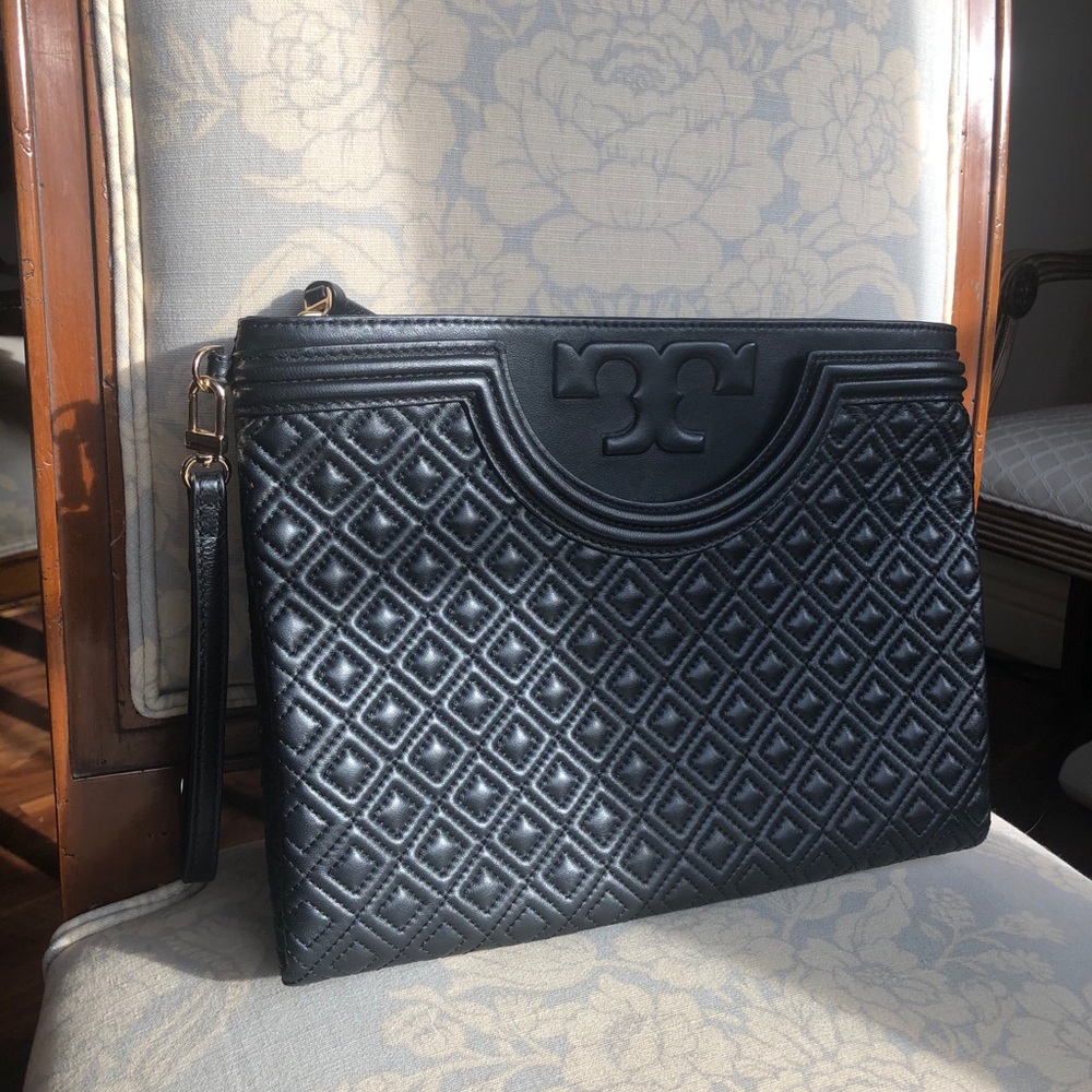 Adorable Tory Burch Bag